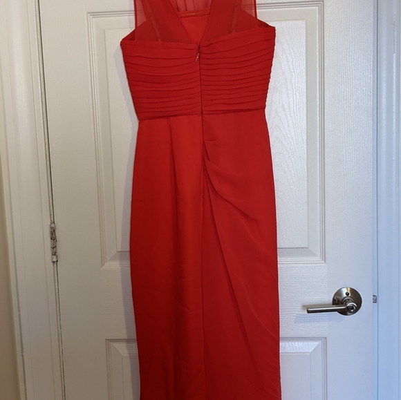 BCBGMaxAzria Nina Sleeveless Overlay Gown (Red) - Picture 2 of 5